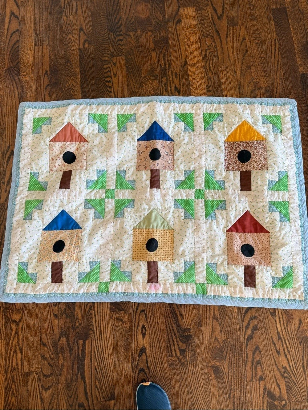 Kids Birdhouse Quilt Green & White